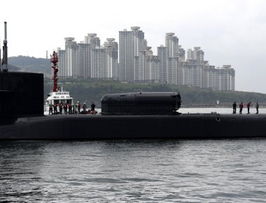 Το πυρηνοκίνητο υποβρύχιο USS Michigan σε λιμάνι της Νοτίου Κορέας (φωτό, βίντεο) (upd)